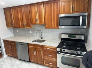 34 Standish Rd APT 1, Stamford, CT 06902