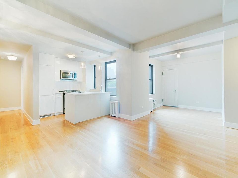 1st image of 308 W 30th St APT 7C