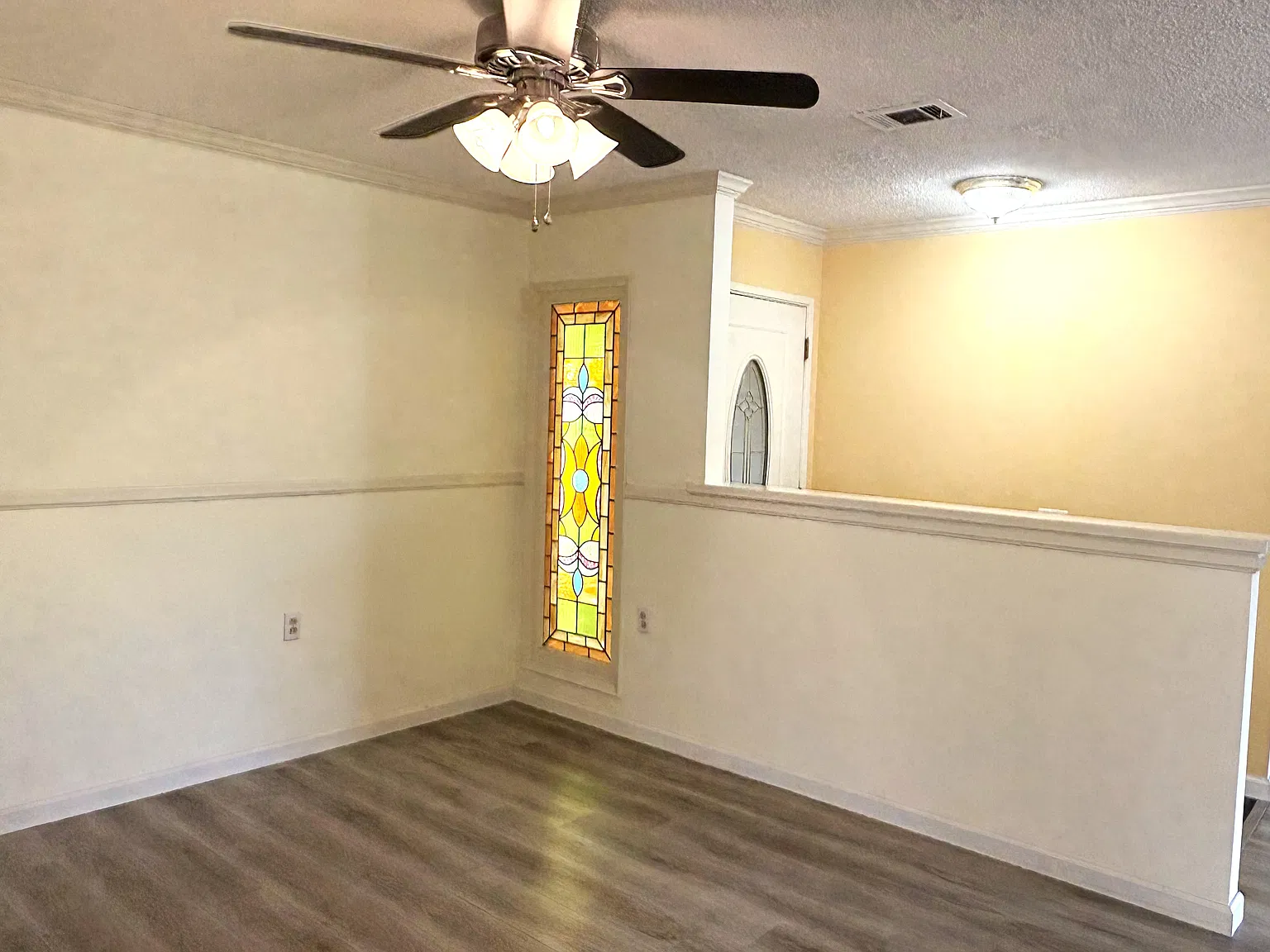 3 bed, 1574 sqft, $3,850 — Photo 2