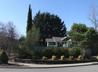 785 W Pebble Beach Dr, Ashland, OR