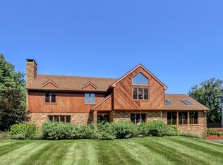 9 Ironia Rd, Chester, NJ 07930