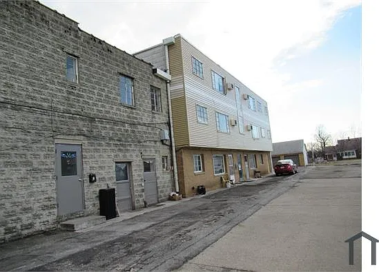 844 E 200th St #7 — Photo 2