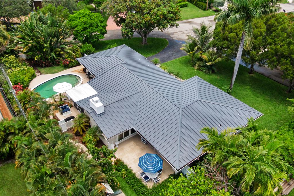 3240 Lakeview Drive, Pompano Beach