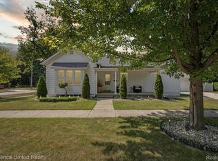 204 West St, Howell, MI 48843