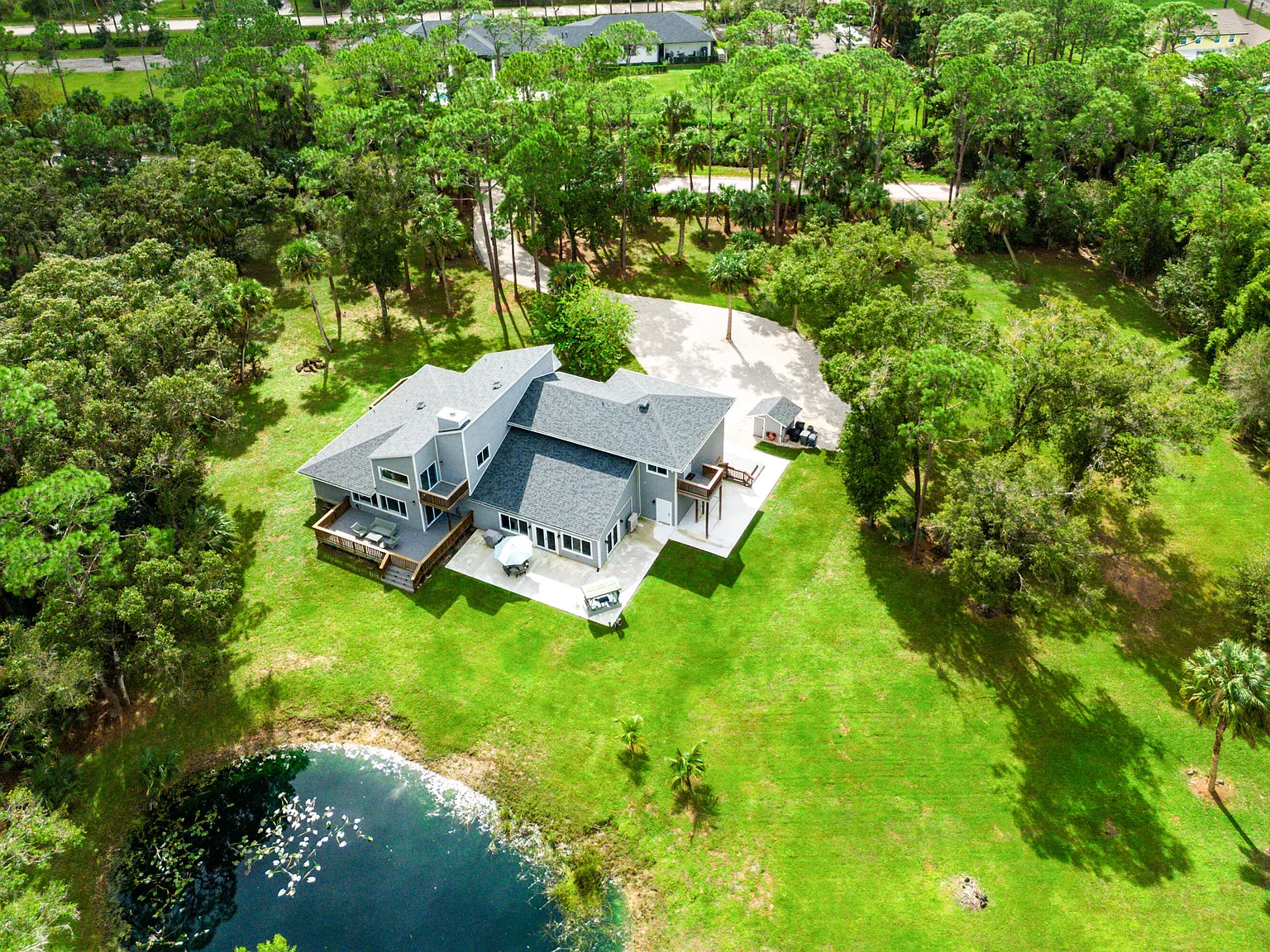 4 bed, 4.0 bath, 4504 sqft, $6,750 — Photo 3
