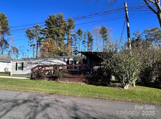 135 Phillips Rd, Spruce Pine, NC 28777