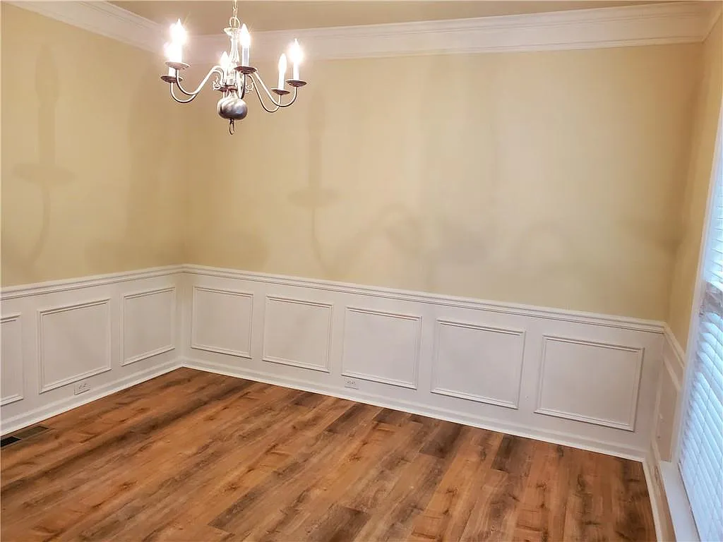 3 bed, 2.5 bath, 1684 sqft, $2,700 — Photo 4