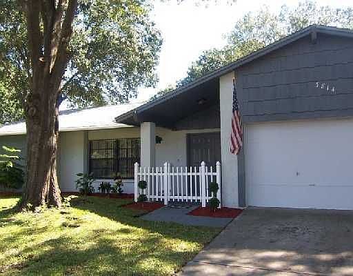 1st image of 3814 Cloverhill Ct