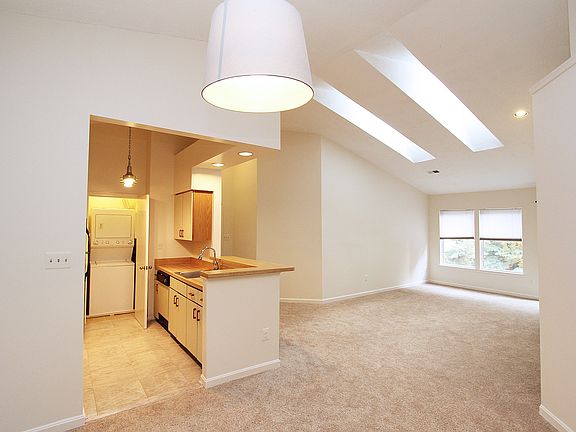 4th image of 7713 Lafayette Forest Dr APT 31