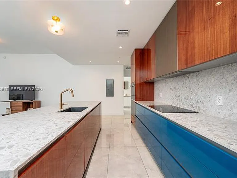 2678 Tigertail Ave #413 — Photo 13