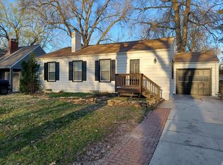 7228 Roe Ave, Prairie Village, KS 66208