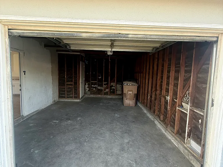 1016 Meredith Dr — Photo 11