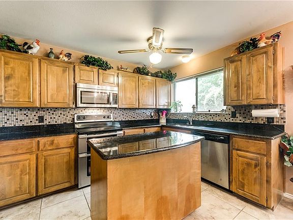 5th image of 7712 Grassland Dr
