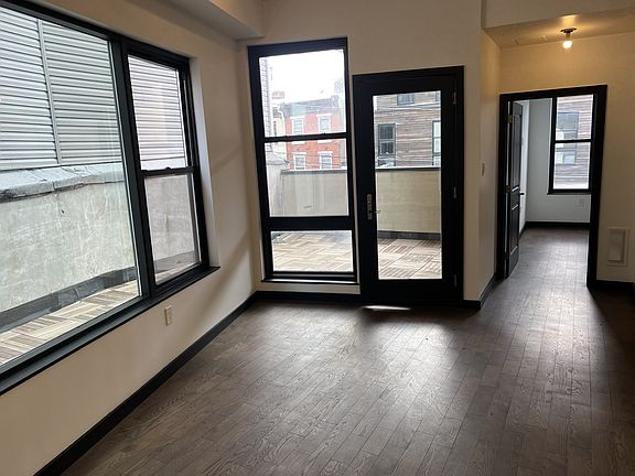 3rd image of 1532 Frankford Ave #2F