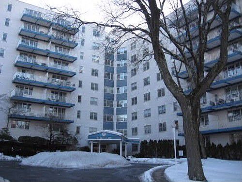 1st image of 499 N Broadway APT 5D