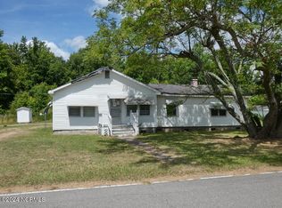 1948 Poplar Point Rd, Williamston, NC 27892