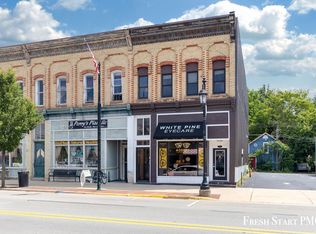 88 N Main St NE UNIT B, Cedar Springs, MI 49319