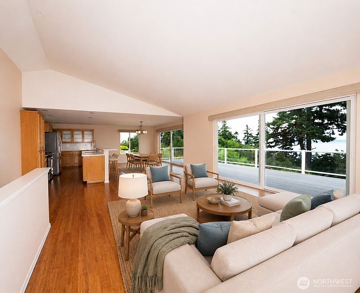 4th image of 7023 Columbia Avenue