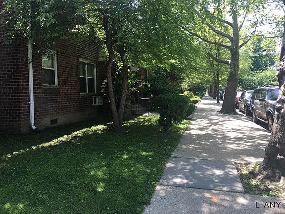 3rd image of 19510A 39th Ave #10A