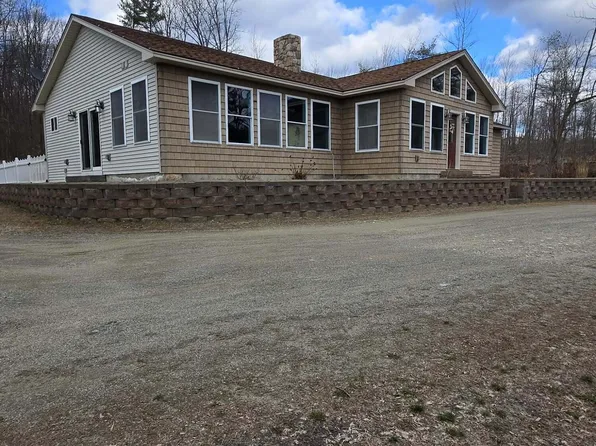 166 Howes Corner Road, Turner, ME 04282