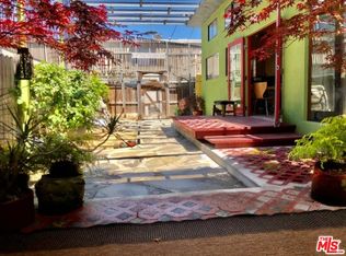 2416 Walnut Ave, Venice, CA 90291