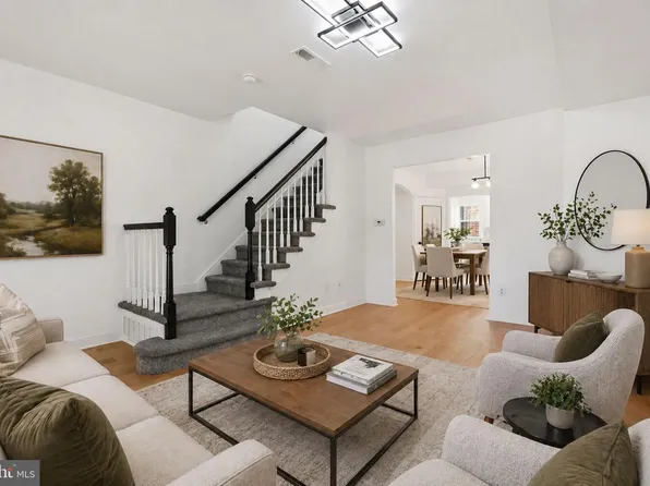 5754 W Oxford St, Philadelphia, PA 19131