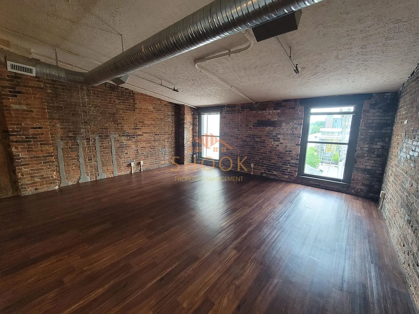 102 N 3rd Street — Photo 4