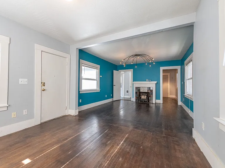 1404 SE Madison St — Photo 4