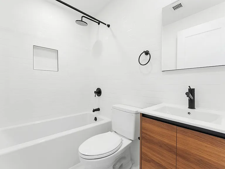 42 Pilling St #3 — Photo 7