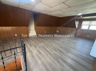 1040 22nd St APT 2, Des Moines, IA 50311