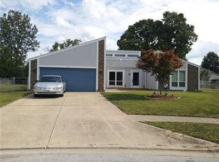 1022 Sandpiper Ct, Fairborn, OH 45324