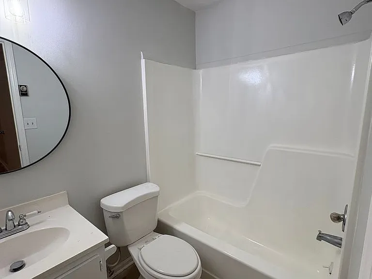 818 Meadow Ridge Ct — Photo 5