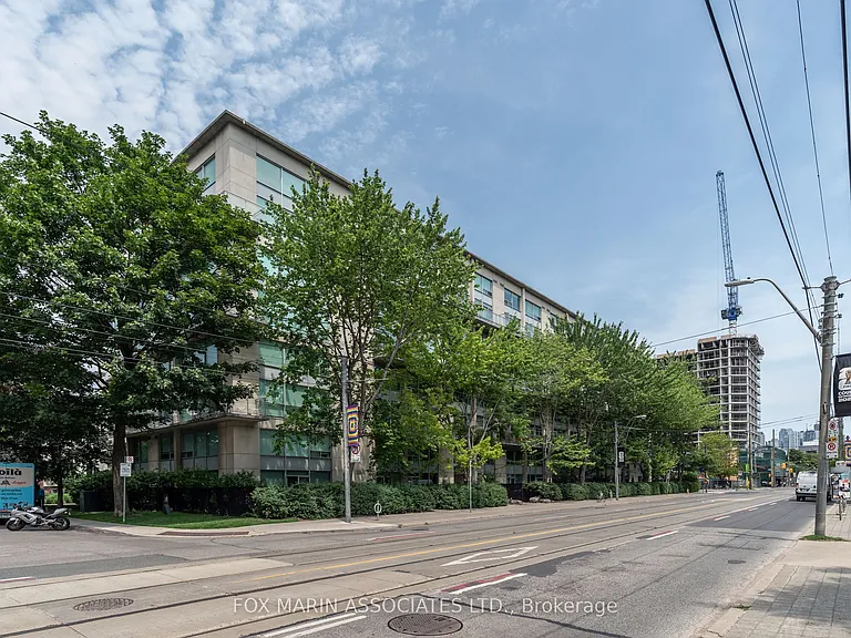 954 King St W #517 — Photo 20