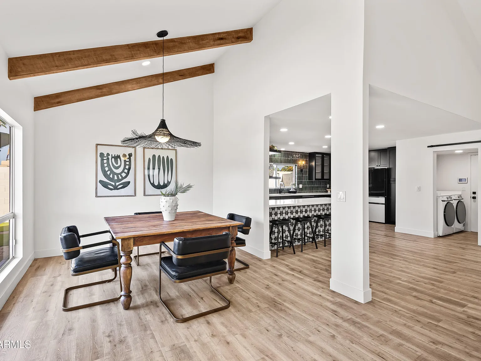 3 bed, 2.0 bath, 2242 sqft, $12,500 — Photo 4