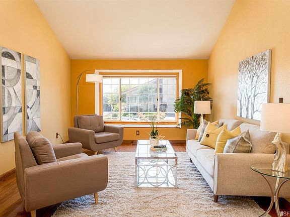 4th image of 500 Woodside Ct