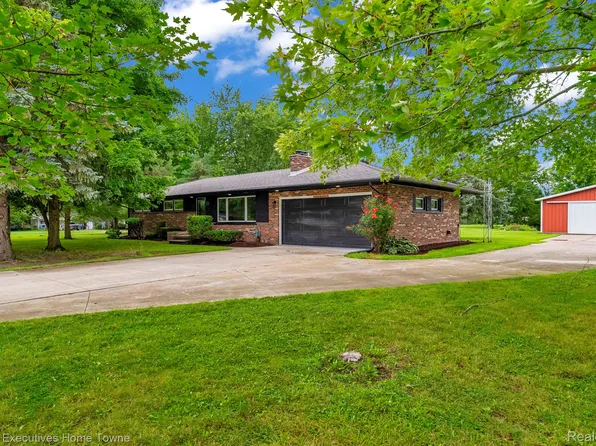 10990 Smiths Creek Rd, Riley, MI 48041