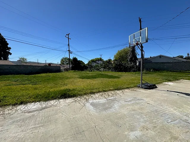 3226 E Bali Dr — Photo 2