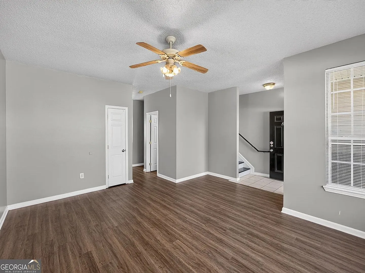 Room in 3 Bedroom Home in Conyers — Photo 4