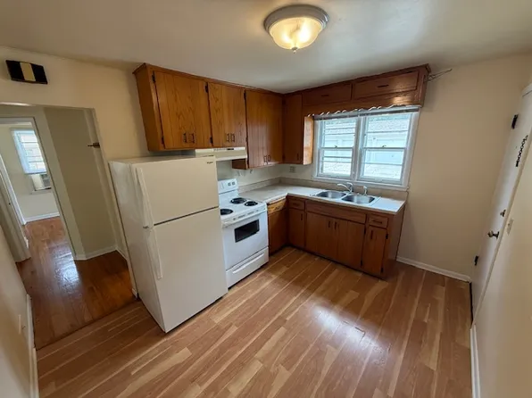 401 Palomino Ln, Madison, WI
