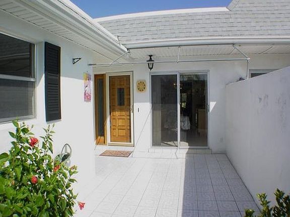 Private Courtyard