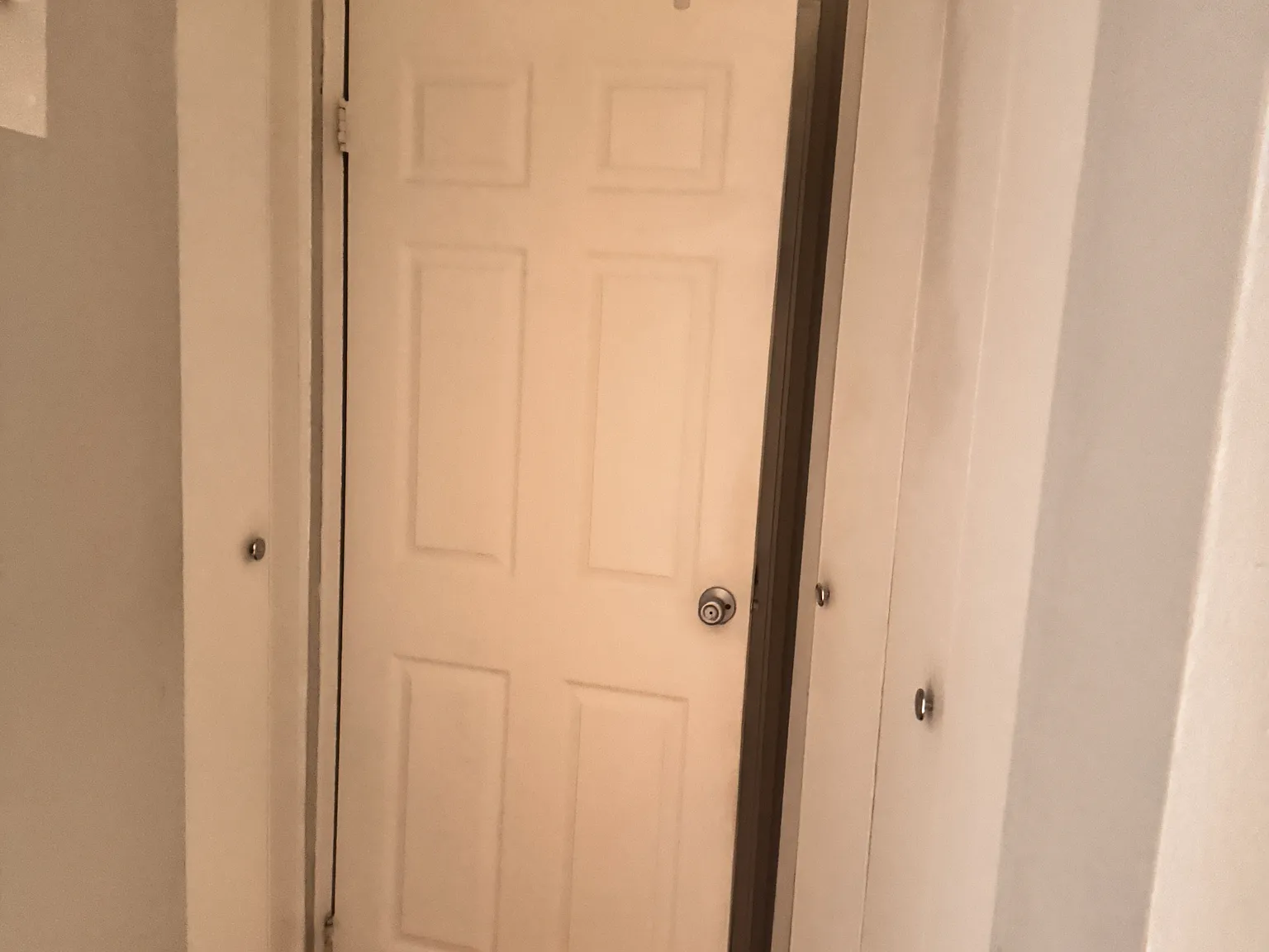 Studio, 580 sqft, $2,150 — Photo 3