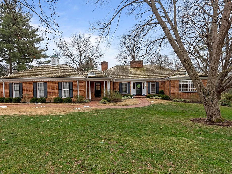 1st image of 20 Muirfield Ln
