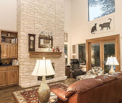5th image of 8600 Bell Mountain Dr