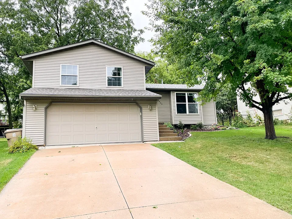 2820 Warner Ln
