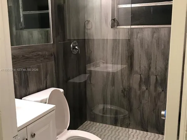 2450 NE 188th St Unit 2456, Miami, FL 33180