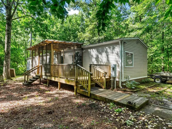 1304 Cheek Rd, Gray Court, SC 29645