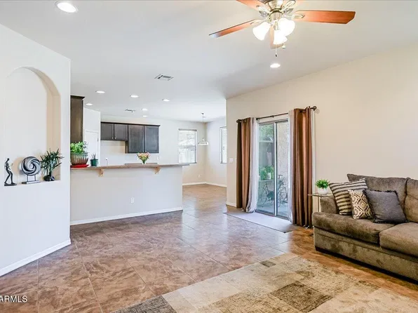 7318 W MIDWAY Avenue, Glendale, AZ 85303