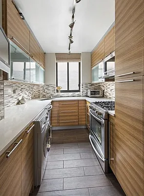 Sold by Corcoran | media 3