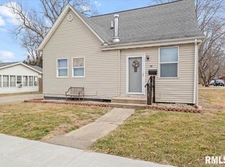 501 N 5th St, Auburn, IL 62615