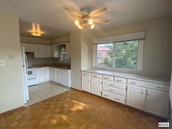 3rd image of 900 Timber Ln